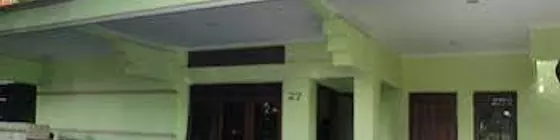 RedDoorz near Balai Kota Surabaya | Doğu Cava - Surabaya