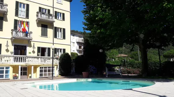 Hotel Caroline | Lombardy - Varese (il) - Brusimpiano