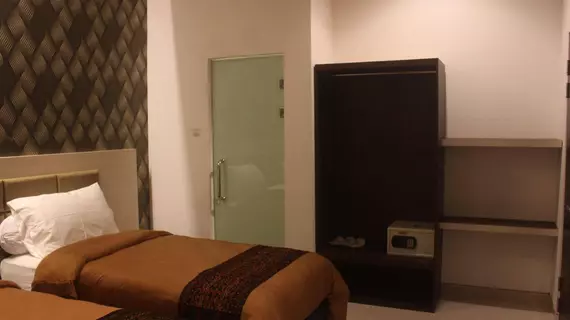 Tlogomas Guest House | Doğu Cava - Malang