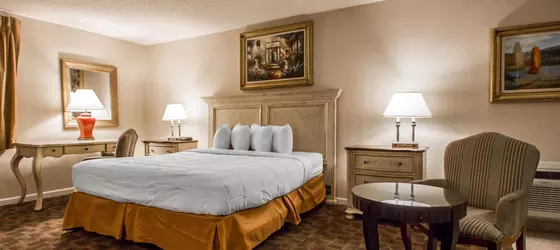 Rodeway Inn and Suites | Connecticut - Torrington (ve civarı) - Torrington