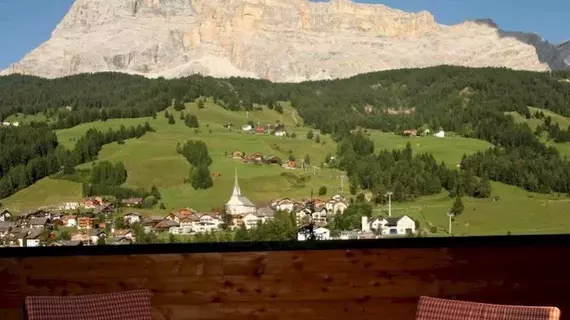 Hotel Melodia del Bosco | Trentino-Alto Adige - Güney Tirol (il) - Badia - Pedraces