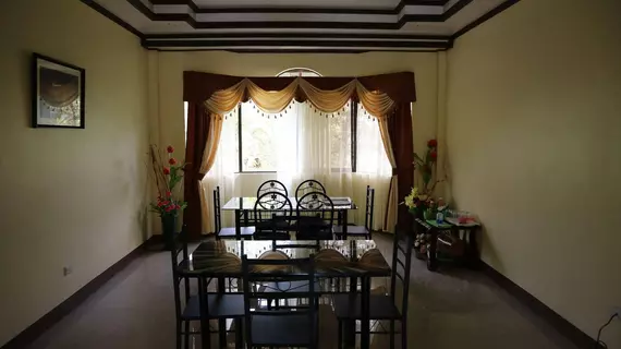 Villa Emilia Pension House | Bohol - Panglao