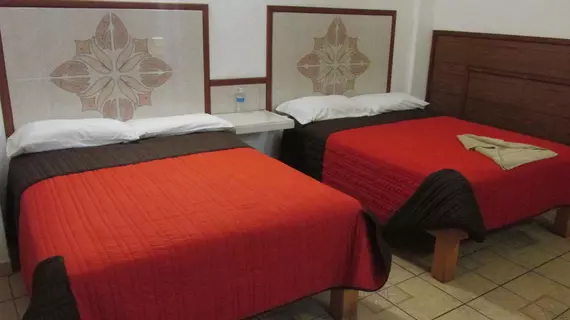 Hotel Albatros | Colima - Manzanillo (ve civarı) - Manzanillo