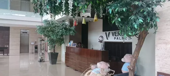 Verona Palace Hotel | West Java - Bandung (ve civarı) - Bandung