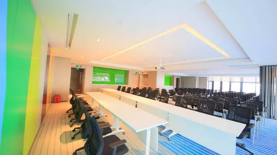 Holiday Inn Express Yingkou Onelong Plaza | Liaoning - Yingkou