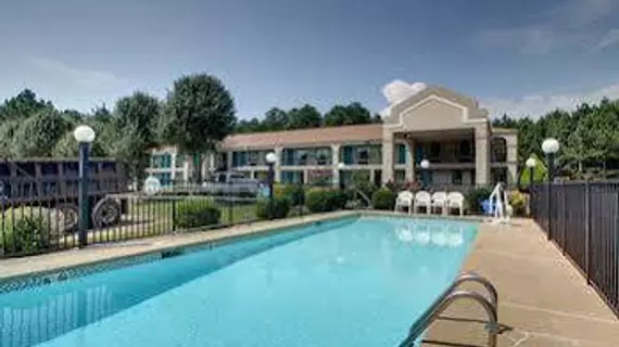 Key West Inn | Alabama - Roanoke