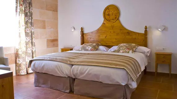 Hotel Rural Binigaus Vell | Balearic Adaları - Menorca - Es Migjorn Gran