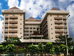 Hotel Mega Anggrek | West Java - Cakarta (ve civarı) - Cakarta - Batı Cakarta - Kebon Jeruk