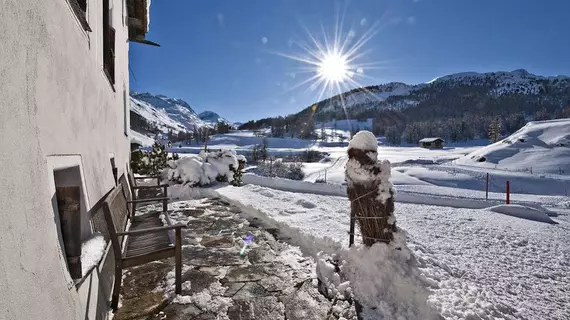 Pensiun Chesa Pool | Maloja District - Graubuenden - Sils im Engadin-Segl