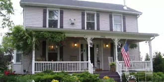 The Bella Ella Bed and Breakfast