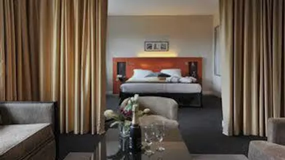 Mercure Maurepas Saint Quentin | Ile-de-France - Yvelines (bölge) - Maurepas