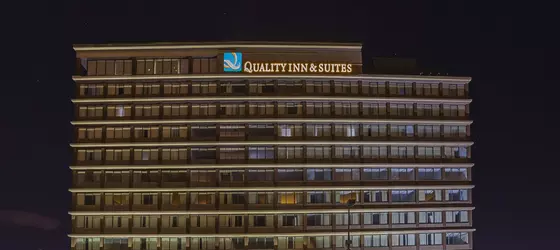 Quality Inn & Suites Cincinnati Downtown | Ohio - Cincinnati (ve civarı) - Cincinnati