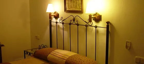 Hostal Colon Antequera | Andalucia - Malaga İli - Antequera