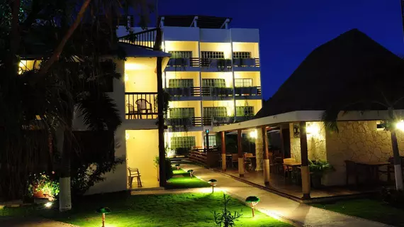 Hotel Posada Sian Kaan | Quintana Roo - Solidaridad - Playa del Carmen - Centro