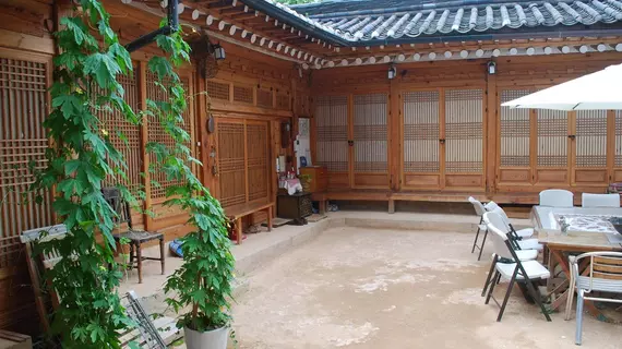 Namhyundang Guesthouse | Gyeonggi - Seul (ve civarı) - Jongno