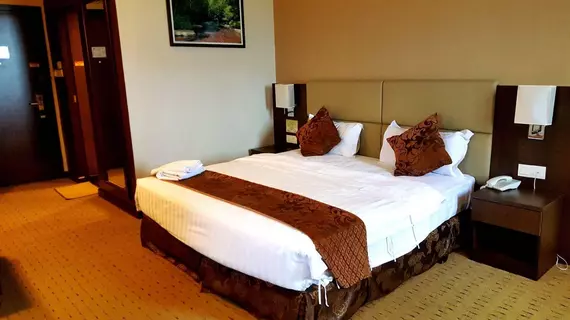 Lintas View Hotel | Sabah - Kota Kinabalu (ve civarı) - Kota Kinabalu - Lintas Plaza