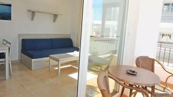 Apartamentos Avenida | Balearic Adaları - İbiza Adası - Sant Josep de sa Talaia - Playa d'en Bossa