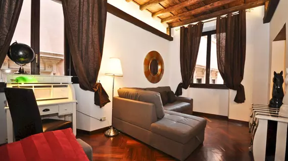 Holiday Apartment Rome - Spanish Steps | Lazio - Roma (ve civarı) - Roma Kent Merkezi - Rione II Trevi