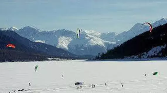 Alpinresort Hotel Reschnerhof | Trentino-Alto Adige - Güney Tirol (il) - Curon Venosta