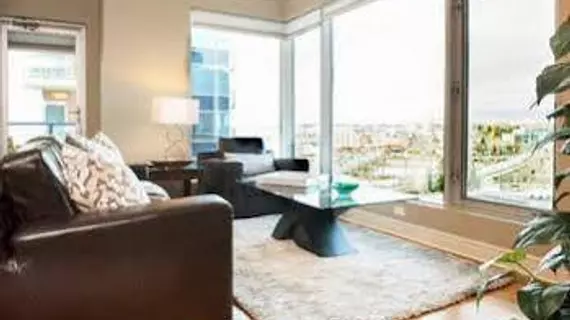 Executive Suites by Roseman Five West | Alberta - Calgary (ve civarı) - Calgary - Calgary Şehir Merkezi