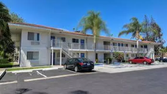 Motel 6 Los Angeles - Rowland Heights | Kaliforniya - Los Angeles County - San Gabriel Valley