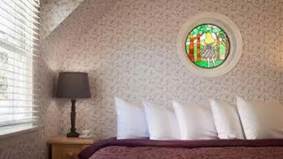 Cheshire Cat Inn | Kaliforniya - Santa Barbara (ve civarı) - Santa Barbara