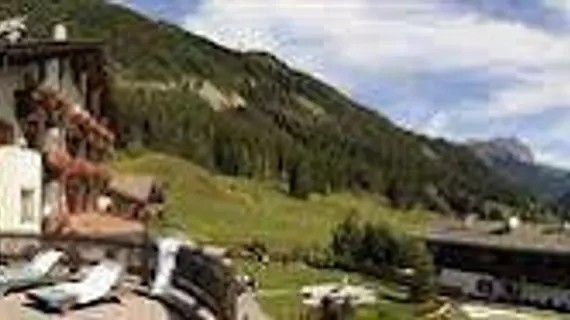 Hotel Touring | Trentino-Alto Adige - Trento İli - Pozza di Fassa