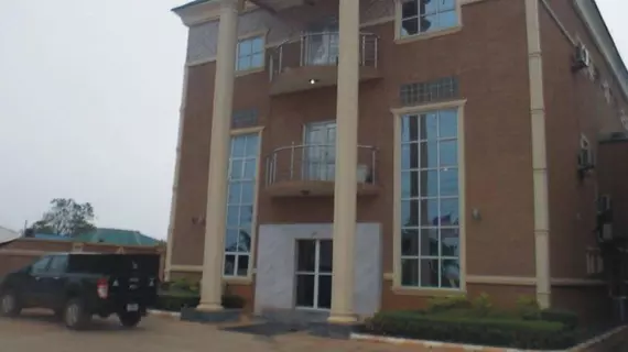 Sheriffyt Royal and Suites | Lagos (ve civarı) - Ikorodu