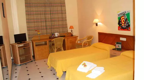 Hostal Ca'n Tiu | Balearic Adaları - Mayorka Adası - Raiguer