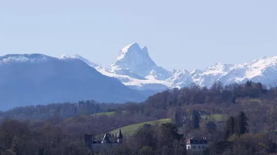 Hôtel Central | Nouvelle-Aquitaine - Pyrenees-Atlantiques - Pau - Centre Ville