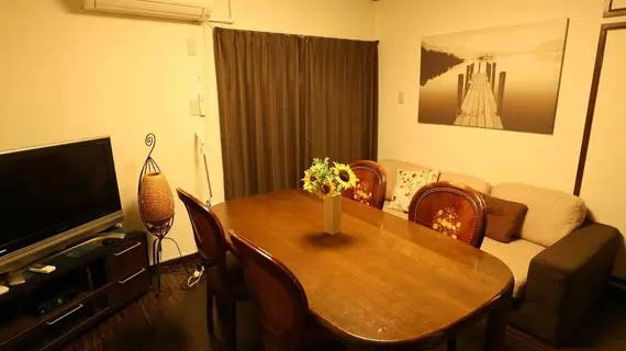 Tsuruhashi Guesthouse | Osaka (idari bölge) - Osaka (ve civarı) - Ikuno