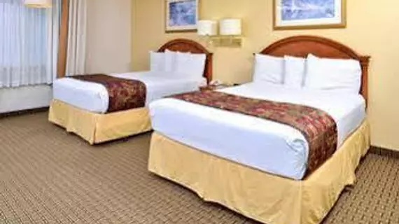 Americas Best Value Inn and Suites Cheyenne | Wyoming - Cheyenne (ve civarı) - Cheyenne