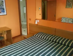 Hotel Urbis | Lazio - Roma (ve civarı) - Roma Kent Merkezi - Rione XVIII Castro Pretorio