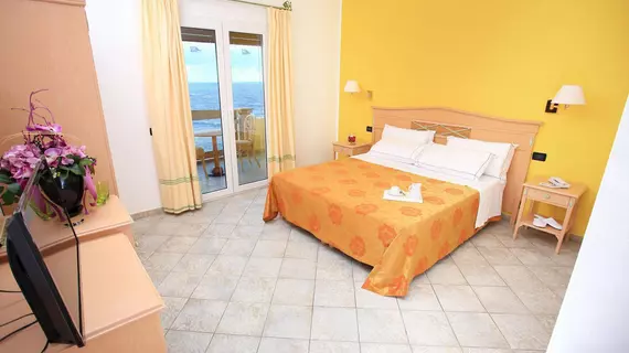 Nantis Hotel | Sardinya - Sassari - Castelsardo