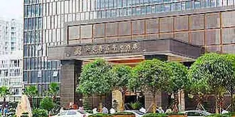 Langzhong Yuntianxi Century Hotel