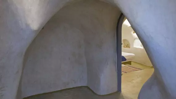 Aura Caves | Ege Adaları - Santorini