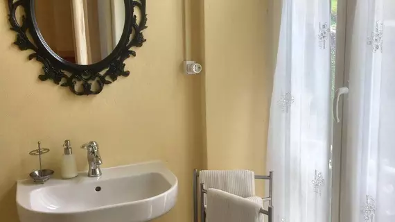 B&B Le Ortensie | Lombardy - Como (il) - Faggeto Lario