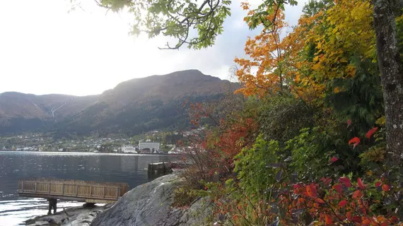 Dragsvik Fjordhotel | Sogn og Fjordane (kontluk) - Balestrand