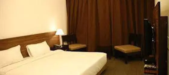 Hotel Red Earth | Haryana - Gurugram (ve civarı) - Gurugram