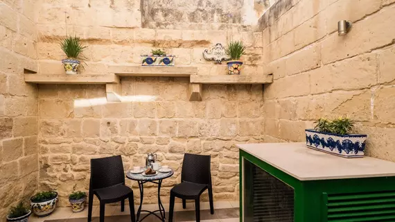 Julesy’s BnB | Malta - Bormla - Cospicua