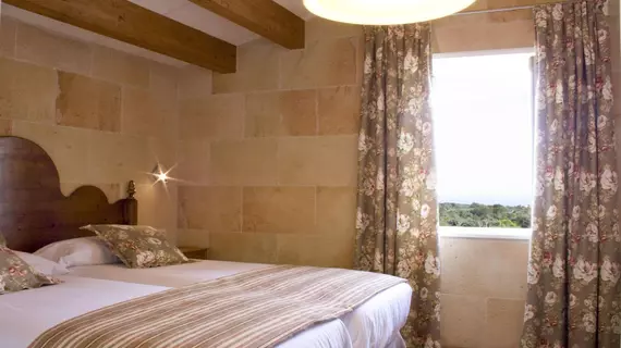 Hotel Rural Binigaus Vell | Balearic Adaları - Menorca - Es Migjorn Gran