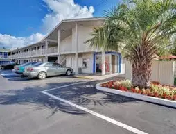 Motel 6 Santa Rosa South California | Kaliforniya - Sonoma İlçesi - Santa Rosa