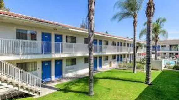 Motel 6 Los Angeles - Rowland Heights | Kaliforniya - Los Angeles County - San Gabriel Valley