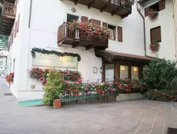 Albergo Garni Cavento | Trentino-Alto Adige - Trento İli - Carisolo