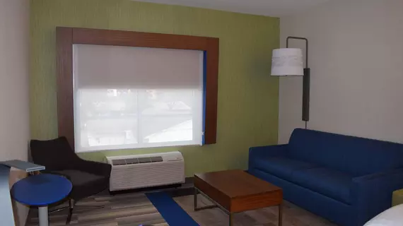 Holiday Inn Express and Suites Ithaca | New York - Ithaca (ve civarı) - Ithaca