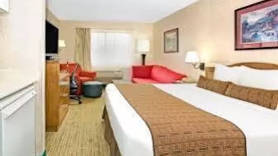 DAYS INN ENGLEWOOD DENVER TECH CENTER | Kolorado - Denver (ve civarı) - Englewood