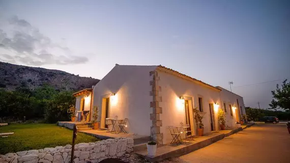 Agriturismo alle Riserve Cavagrande | Sicilya - Syracuse (vilayet) - Avola