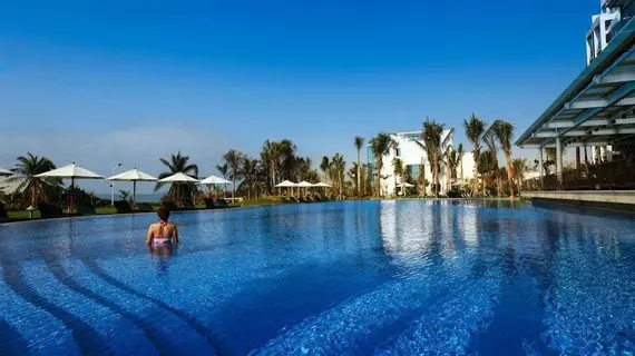 Sanya Seacube Holiday Hotel | Haynan - Sanya (ve civarı) - Sanya