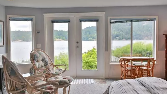 Beach House Salt Spring Bed and Breakfast | Britanya Kolombiyası - Salt Spring Island