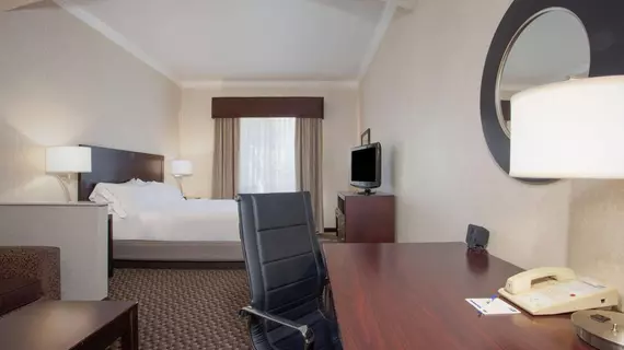 Holiday Inn Express and Suites Davis University Area | Kaliforniya - Sacramento (ve civarı) - Davis